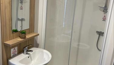 Silversands holiday park new caravan - Foto 2, Shower
