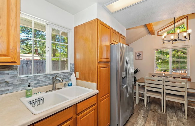 Bear Cub Cottage in Big Bear w/ HotTub & Firepit - Photo 19