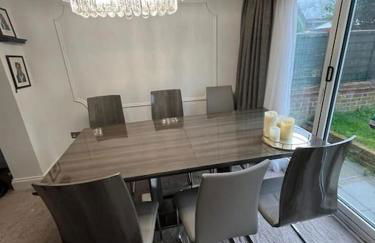 Lovely 3 bedroom house in Borehamwood . - Foto 6