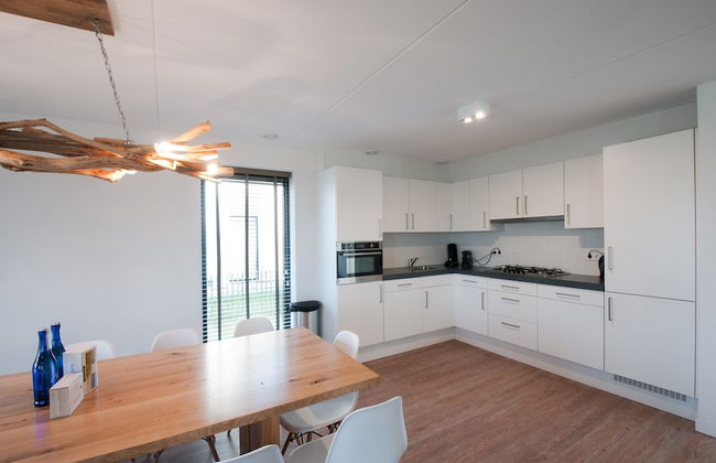 Villa Oesterdam Sleeps 12 Persons - Foto 4