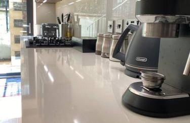 Stylish 2 bedroom self-contained apartment in the heart of Clifton Village - Foto 5