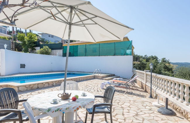 Cozy Villa in Lloret de Mar With Private Pool for 11 pax - Photo 26