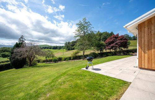 Modern Bungalow Views of Pen y Fan - Photo 37