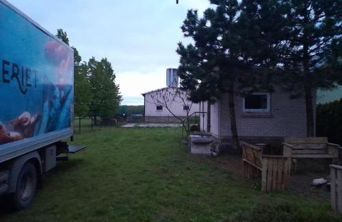 House by the Śliwno-Waniewo footbridge, close to the park - Foto 14