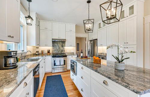 Spacious Salem-Winston Home with Deck! - Foto 9