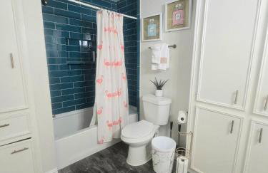 5BR3BA Home, 2 Blocks from Beach, ADA Accessible - Foto 25