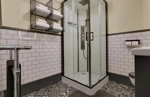 Derbyshire Chapel for 6 at Harthill Hall private hot tub 8am - 10pm plus private daily use of indoor pool and sauna 1 hour - Photo 22