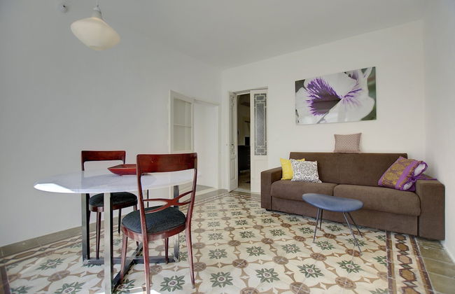 Lovely 70s Style Patio and Terrace - Photo 28