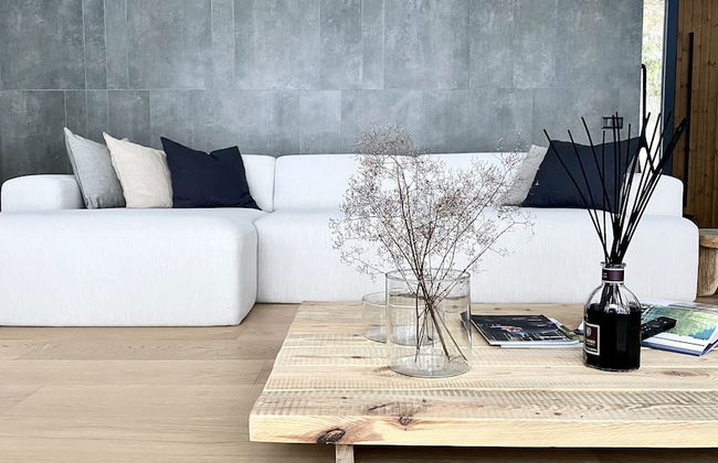 The Lake. Unique Waterfront Villa - Photo 31