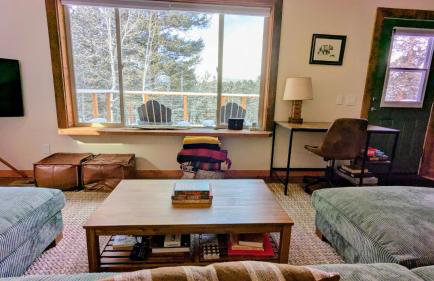 Cozy Wolfcamp Chalet with Hot Tub, Views with Fast Wifi - Foto 23