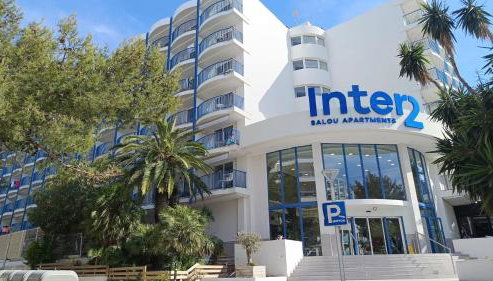 NUEVOS 2026 ESTRENA PRECIOSO APARTHOTEL INTER2, NEW APARTMENTS lN SALOU! self check in! PARKING! PORT AVENTURA - Foto 2