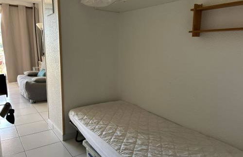 Studio cabine avec terrasse à Bormes-les-Mimosas - FR-1-251-874 - Foto 6