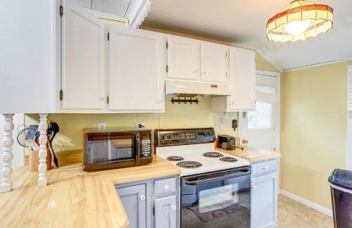 Walk to Lake Historic Lakeside Marblehead Cottage - Foto 11