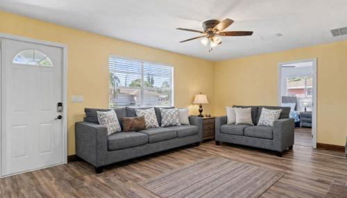 Sarasota Bradenton Getaway 3BR Sleeps 8 - Foto 2