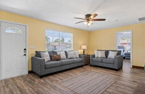 Sarasota Bradenton Getaway 3BR Sleeps 8 - Foto 2