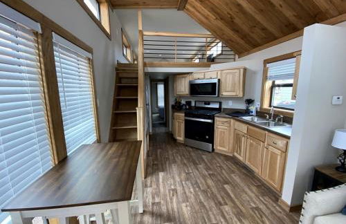 Fabulous Tiny Cottage with Lofted and Fully Equipped Interior in Colorado - Foto 9