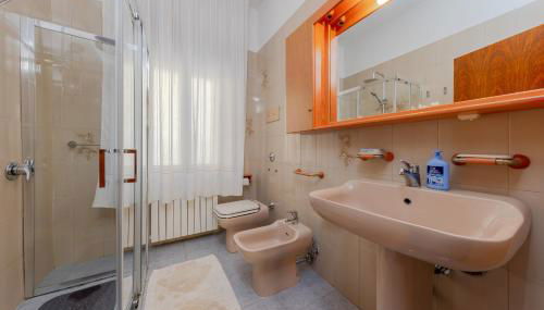 Gate3-MarcoPoloAirport-3 camere da letto-Wifi-Netflix-15' from Venice - Photo 2