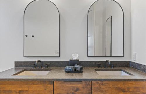 Luxe Lake Martin Home Pool Hot Tub Boat Dock - Foto 34