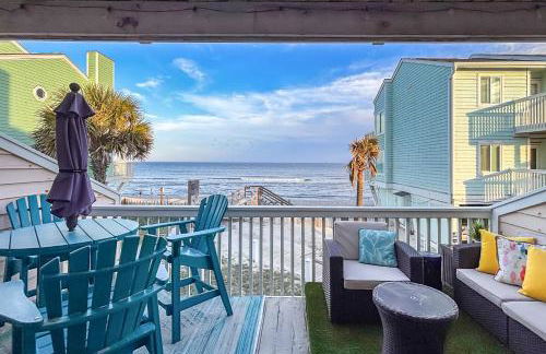 Poolside Fun and Oceanfront Bliss Kure Beach Haven! - Foto 1