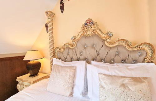 Lbtie Lodge with Two Private Hot Tubs - Fife - Loch Leven - Lomond Hills - Photo 30