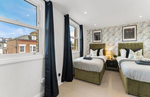 Stunning 4 Bedroom Abode in Zone 1 - Balcony - Sleeps 9 - Foto 36