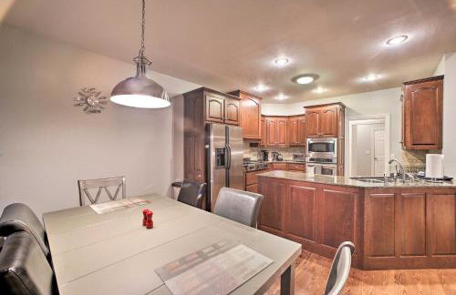 Bentonville Home with Pool Table, 2 Mi to Downtown! - Foto 9