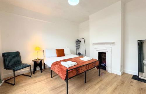 Entire 5 Bed New Home - Southampton Centre - 4BDRM - Foto 63