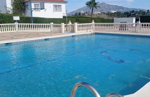 Estudio-Monoambiente para 2 personas en comunidad con piscina - Photo 4