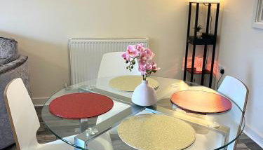 Spacious two bedrooms apartment for business and holiday - Foto 5