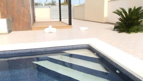 Adosado cerca del mar con piscina privada - Foto 3