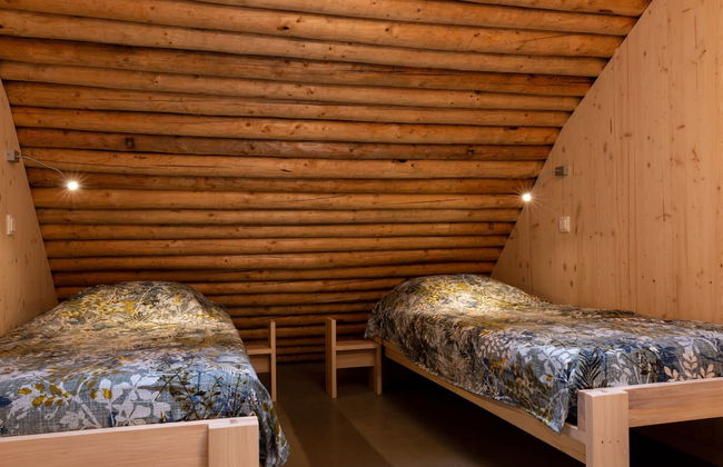 Peaceful Farmside Bungalow - Photo 3