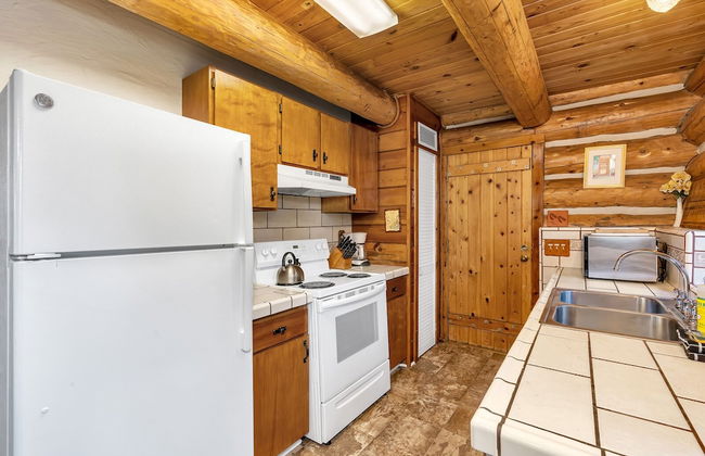 The Log Home Quintessential Log Cabin in Ynp! - Foto 18