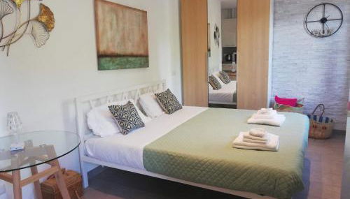 Patio & Parking - Self check-in & Remote access - Foto 5