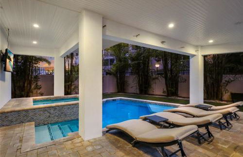 LUXURY VACATION HOME! ADD A GOLF CART!! - Photo 8