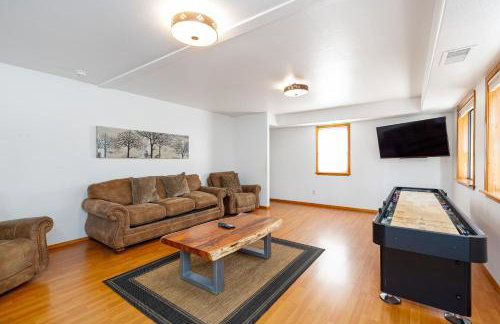 Chalet in the Pines Spa Game Room Wraparound Deck - Foto 12