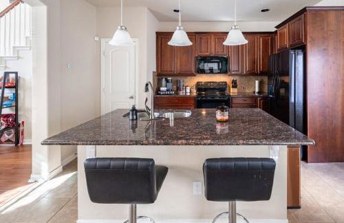 Bright and Spacious 3 Bedroom Townhome, Minutes from DFW Airport - Foto 35