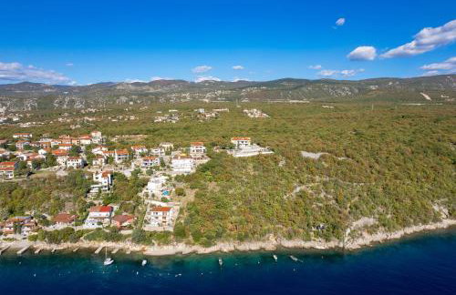 Luxury Villa Oštro with pool & Krk bridge view - Photo 43