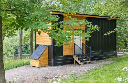 Riverside Tiny House with hot tub near Stowe - Foto 3