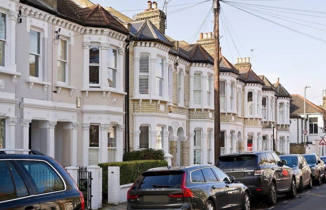 Spacious 4 Bed House, Battersea - Foto 9