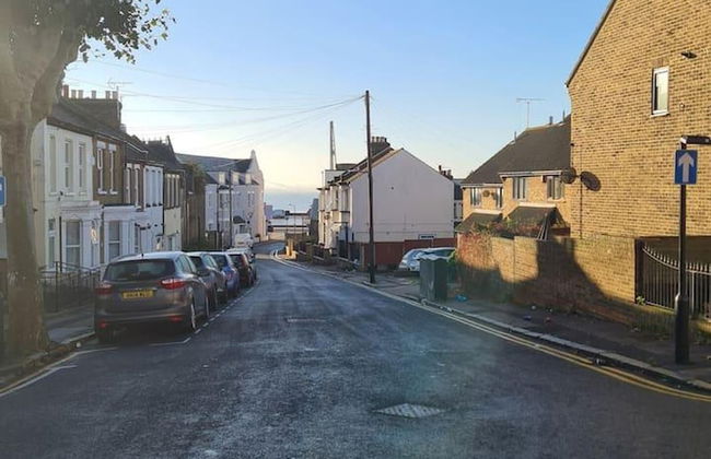 Impeccable 5-bed Apartment in Southend-on-sea - Foto 25