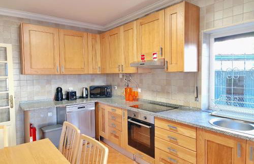 MBird Rosário Family House with Private Jacuzzi - Foto 26