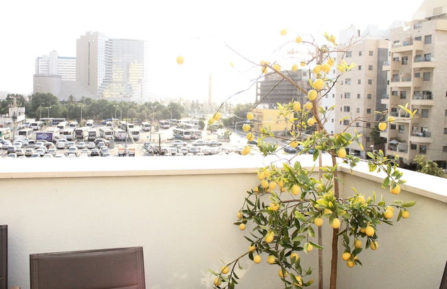 Stunning Duplex Near the Sea - Photo 25