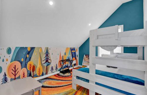 Chalet with Hot Tub, Game, Movie Room, Lake and Pool Access - Foto 31