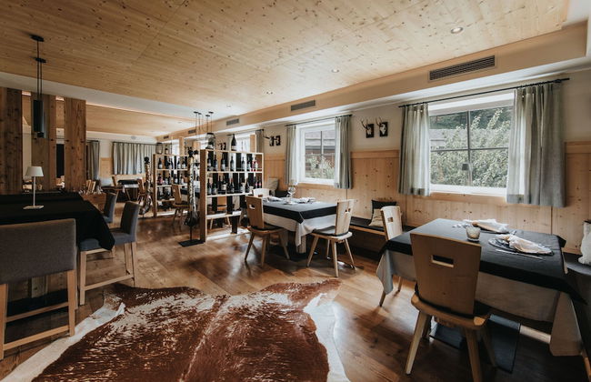 Presulis Hideaway Apartments & Restaurant - Photo 45