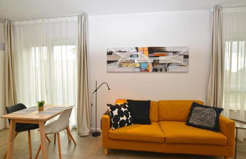 Black & White Studios - Photo 22