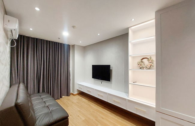 Brand New and Nice 2BR Apartment at The Reiz Condominium Medan By Travelio. - Foto 18