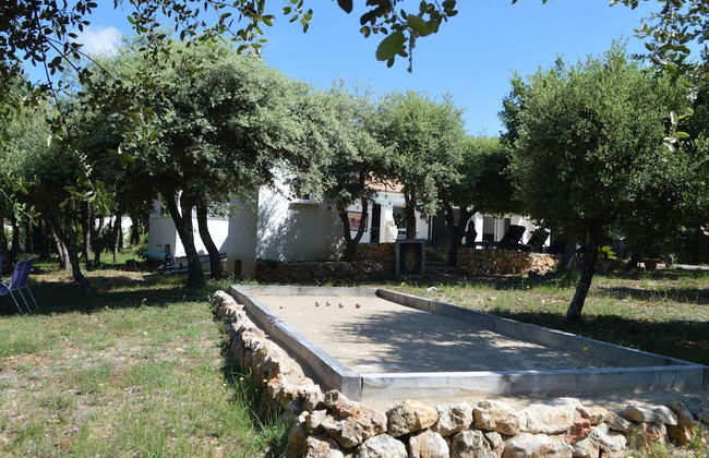 Modern Holiday Home With Private Pool and Garden - Foto 40