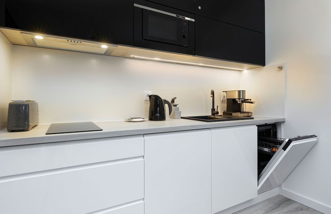 Platinium Apartments by Renters - Photo 14