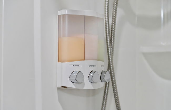 Chic Apt w Jacuzzi Pool BBQ Mountain Views - Foto 19