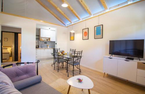 Apartment Vijula - central with private parking - Photo 1